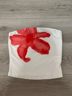 SHEIN White Strapless Bandeau Top with Red Floral Accent